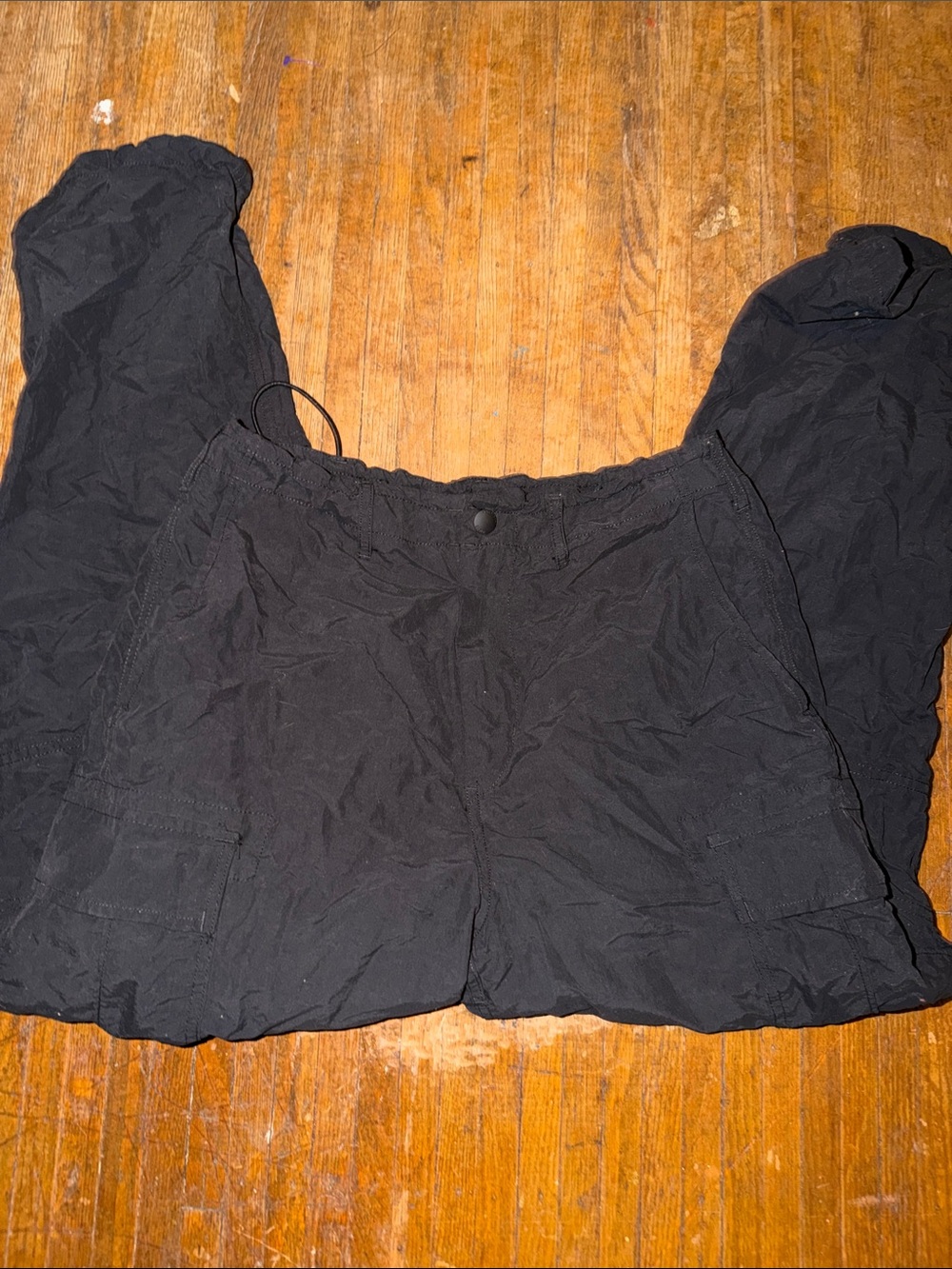 3/$15. Men’s American Eagle Cargo pants S